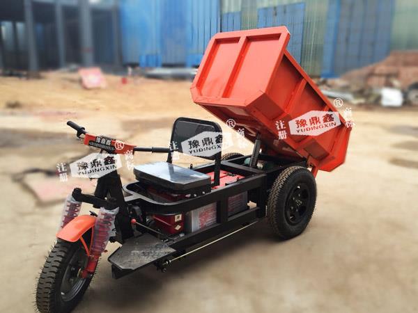 06電動(dòng)三輪工程自卸車圖片.jpg