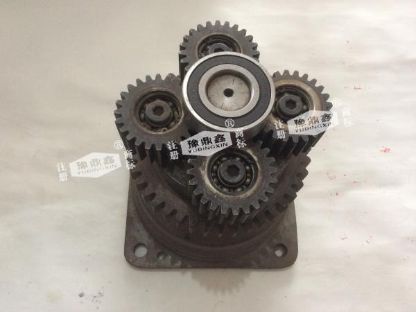 31電動工程自卸車后橋配件價(jià)格圖片.JPG